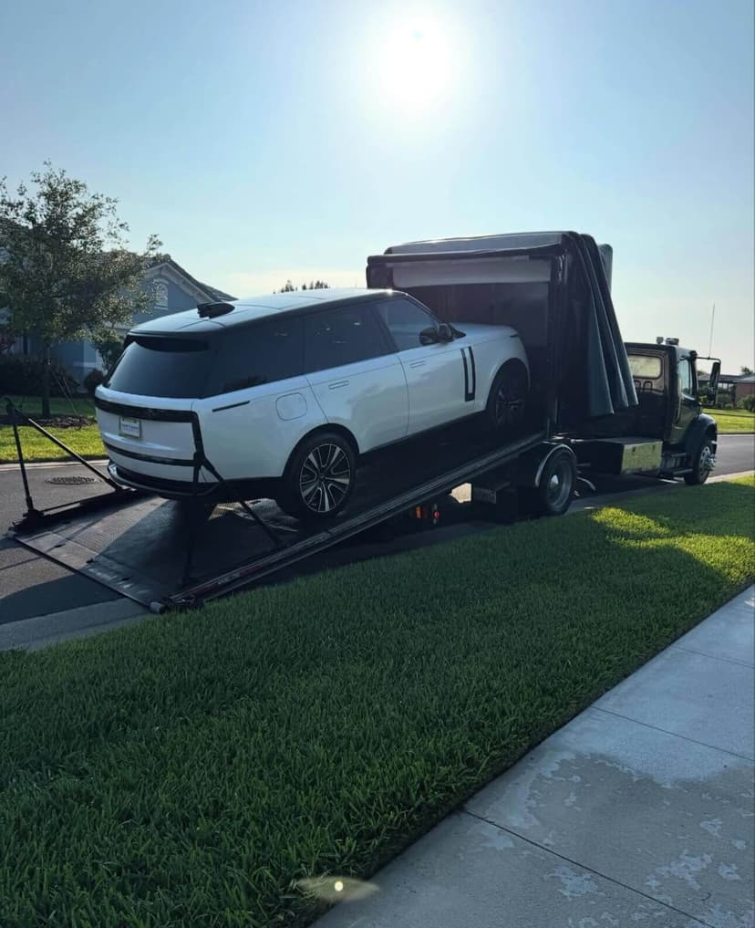 Enclosed Vehicle Transport